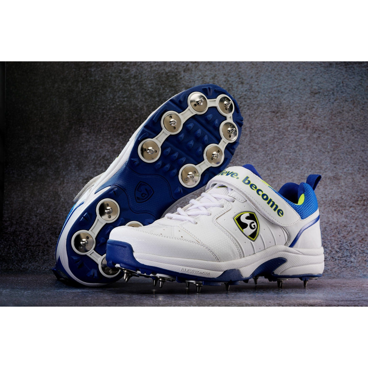 SG - Sierra 2.0 Cricket Shoes