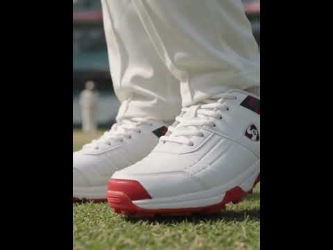 SG - Savage Spikes 1.0 Cricket Shoes